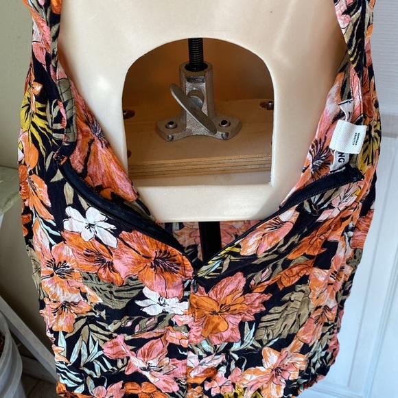 Billabong Knotted Heart Mini Dress Size Small - Picture 8 of 9